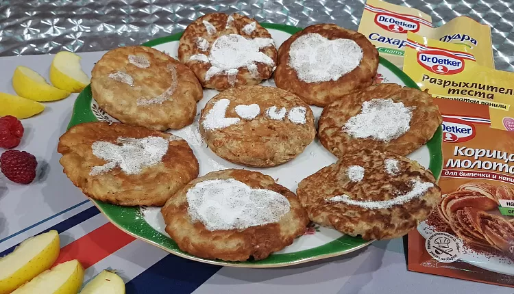 Яблочные оладушки