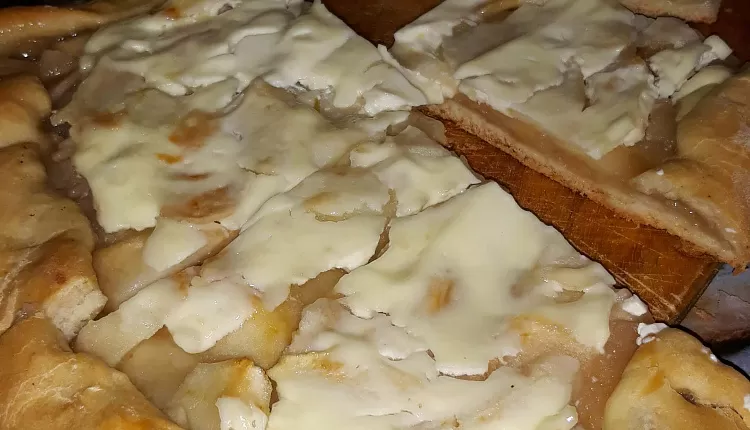 Пирог с яблоками и рикоттой