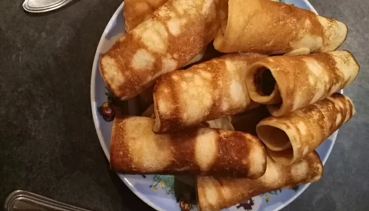 Оладушки на кефире со сгущенкой