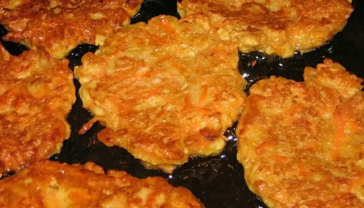 Оладушки с морковкой