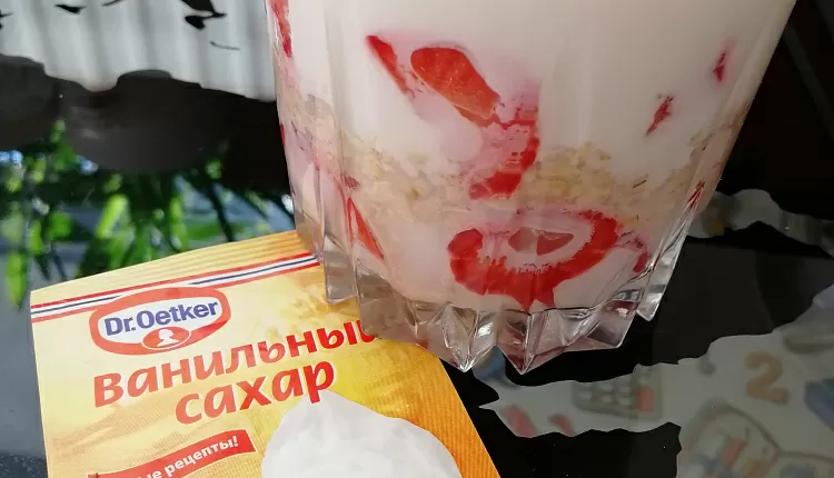 Каша с желе (ленивая овсянка)