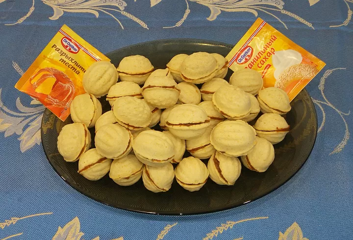 "Орешки" с двумя видами начинки фото