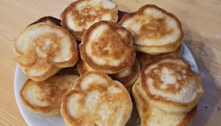 Пышные оладьи на дрожжах