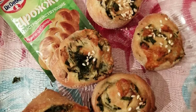 Рулетики с сыром и зеленью