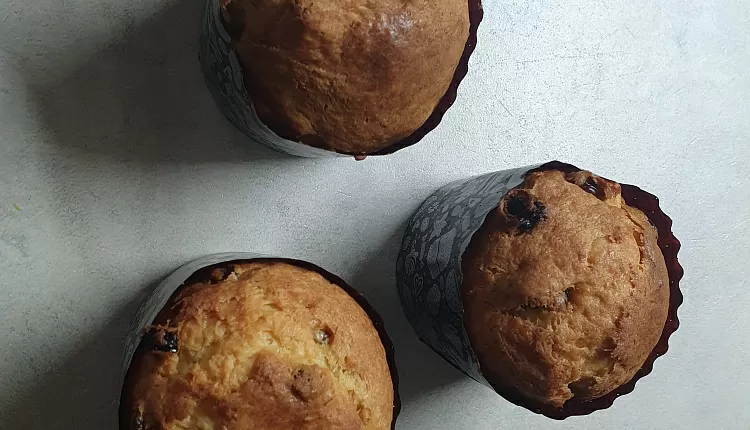 Творожный кулич с солеными палочками