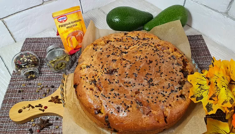 Заливной пирог с курицей и грибами 