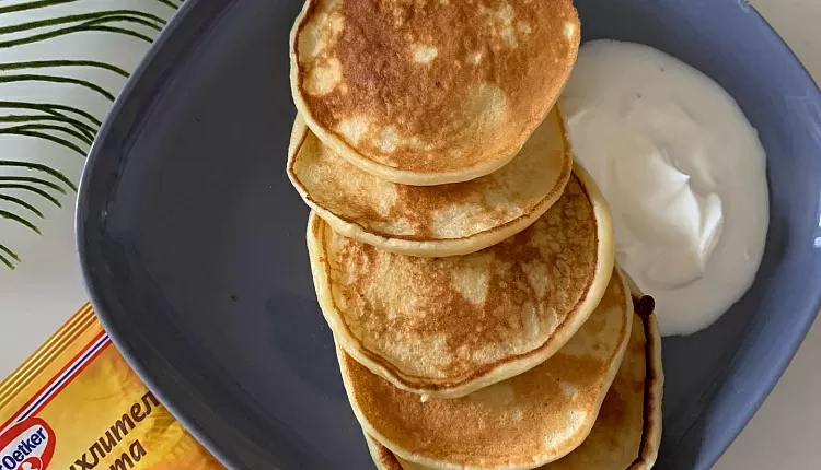 Сырные оладушки с зеленью