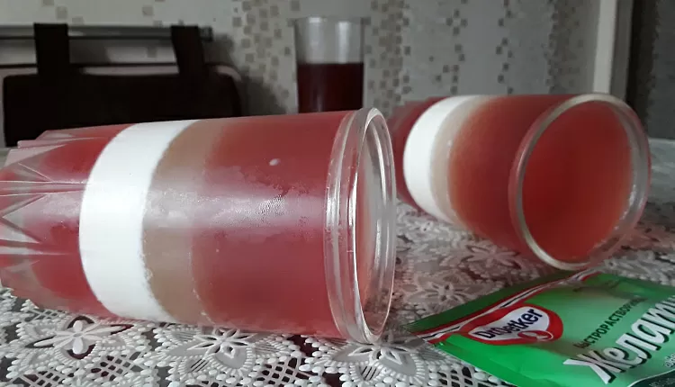 Трехцветное желе