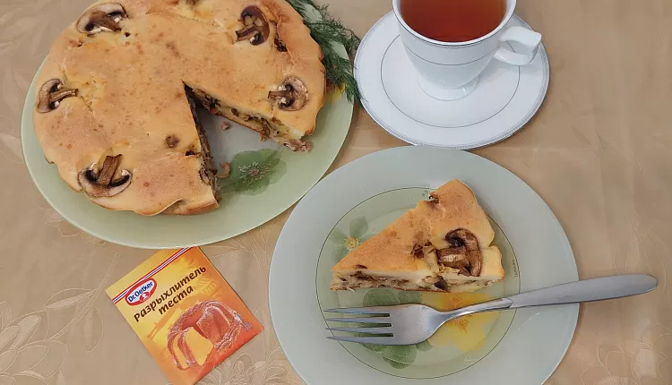 Заливной пирог с курицей и грибами 