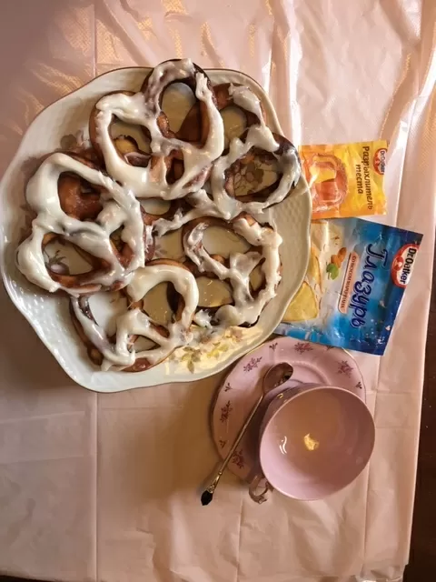 Медовые крендели в глазури со вкусом марципана фото