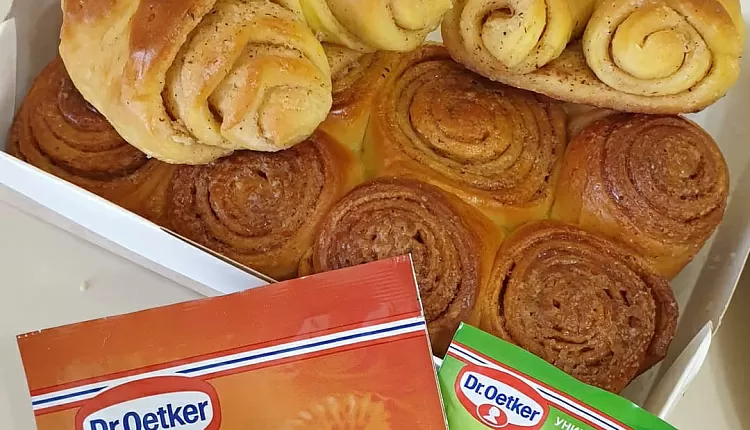 Булочки с корицей