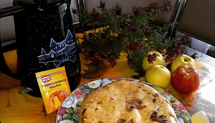 Заливной пирог с курицей и грибами 