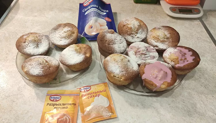 Украинские кексы с черничным вареньем