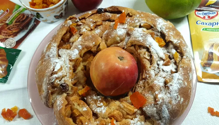 Яблочное кольцо
