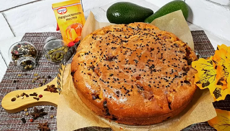 Заливной пирог с курицей и грибами 