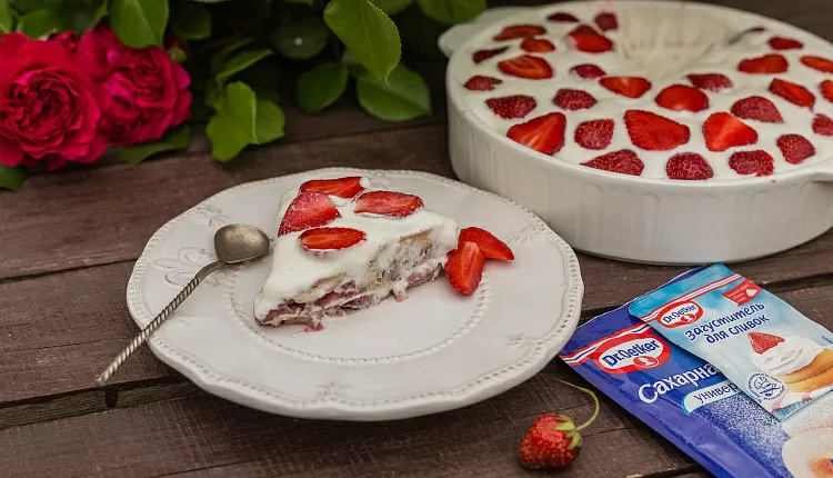 Пирог с клубникой