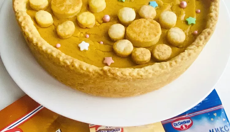 Закрытый пирог с капустой и яйцом