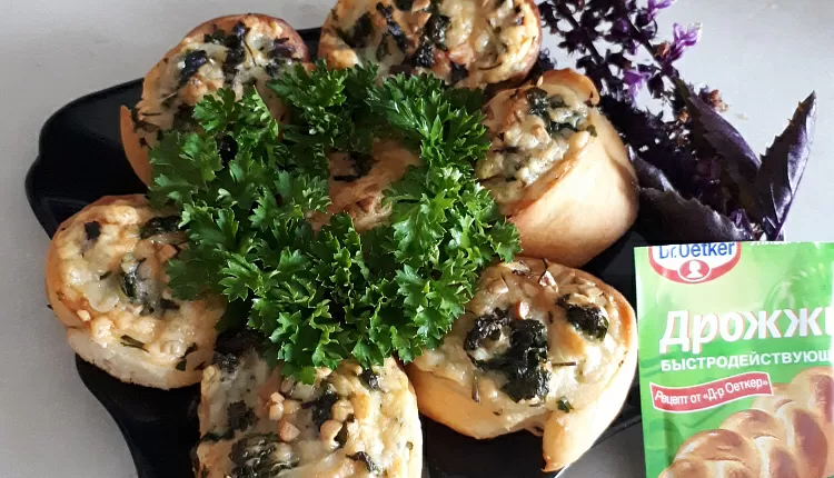 Рулетики с сыром и зеленью