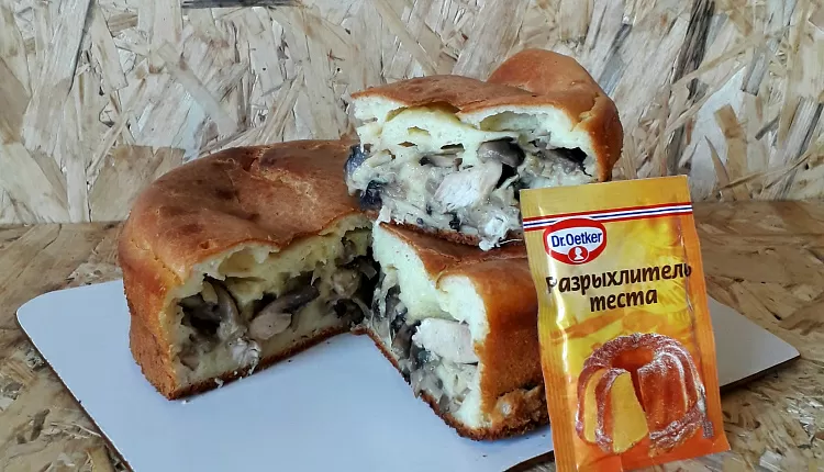 Заливной пирог с курицей и грибами 