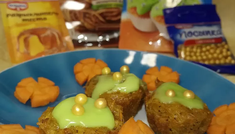 Морковные маффины с глазурью