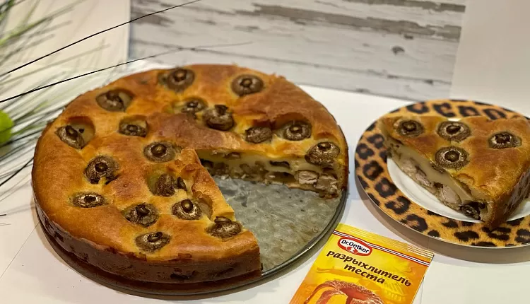 Заливной пирог с курицей и грибами 