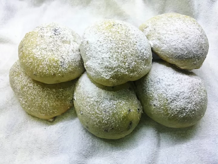 Булочки с изюмом фото рецепта