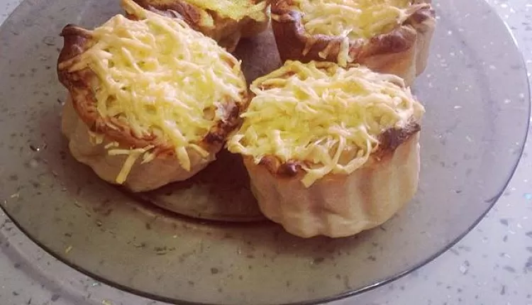 Рулетики с сыром и зеленью