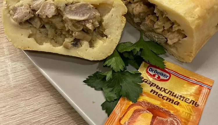 Заливной пирог с курицей и грибами 