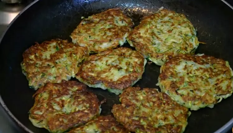 Оладьи кабачковые семейный рецепт	