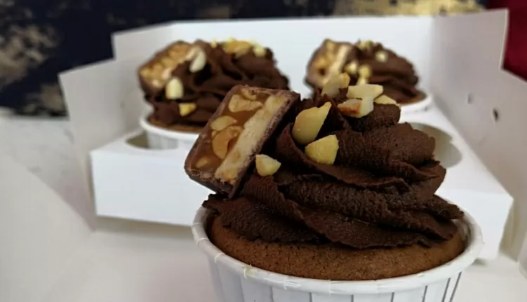 Шоколадные кексы с  кремом