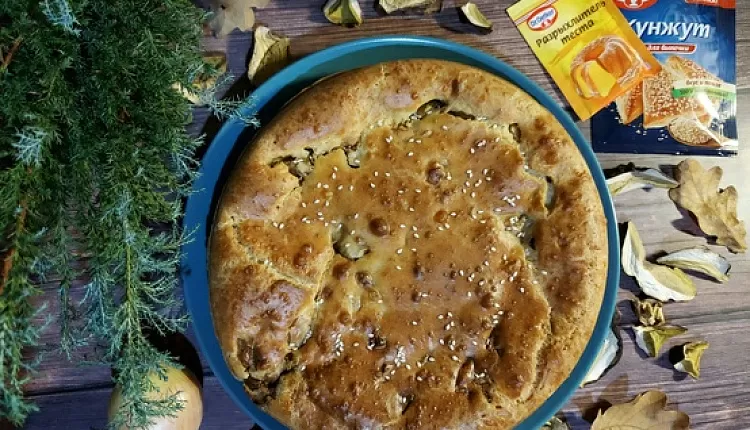 Заливной пирог с курицей и грибами 