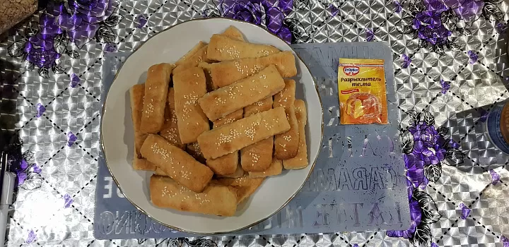 Печенье на рассоле с кунжутом фото