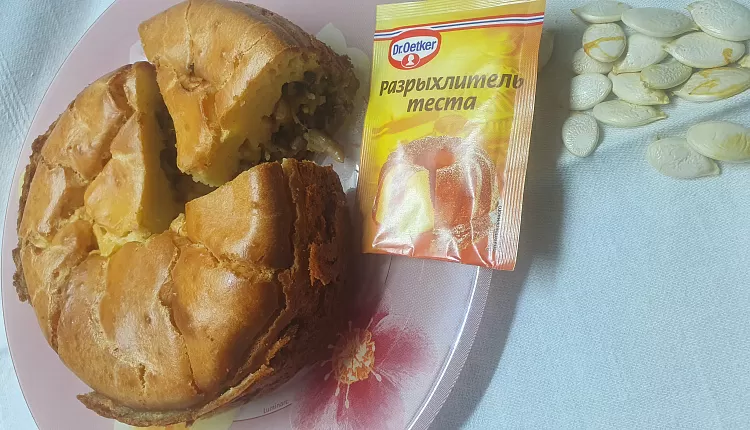 Заливной пирог с курицей и грибами 