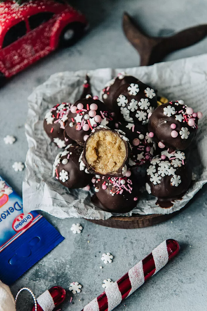 Трюфели из печенья с посыпками фото