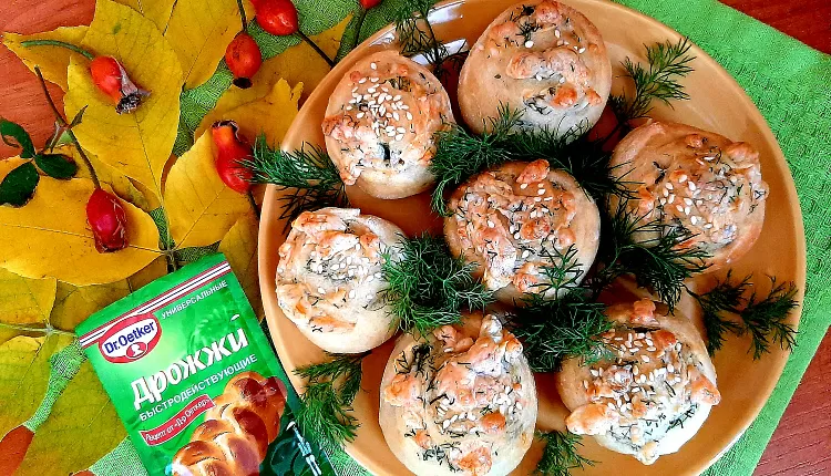 Рулетики с сыром и зеленью