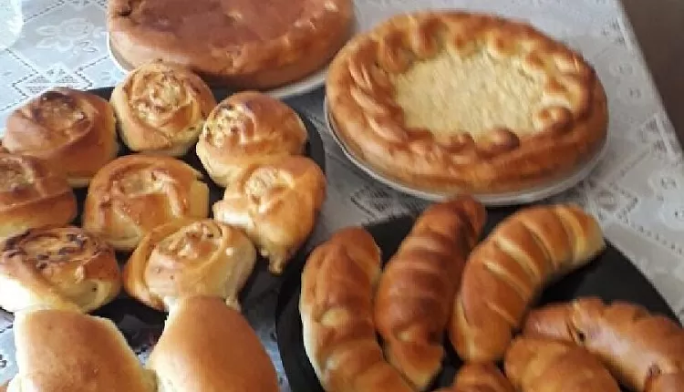 Дрожжевой яблочный пирог в духовке