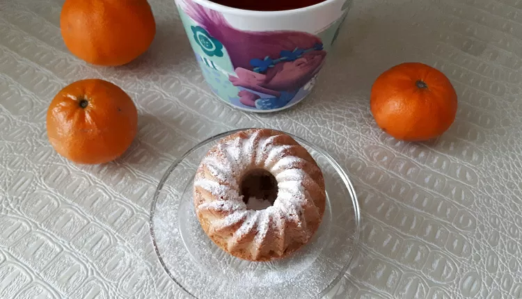 Ванильный кекс с изюмом