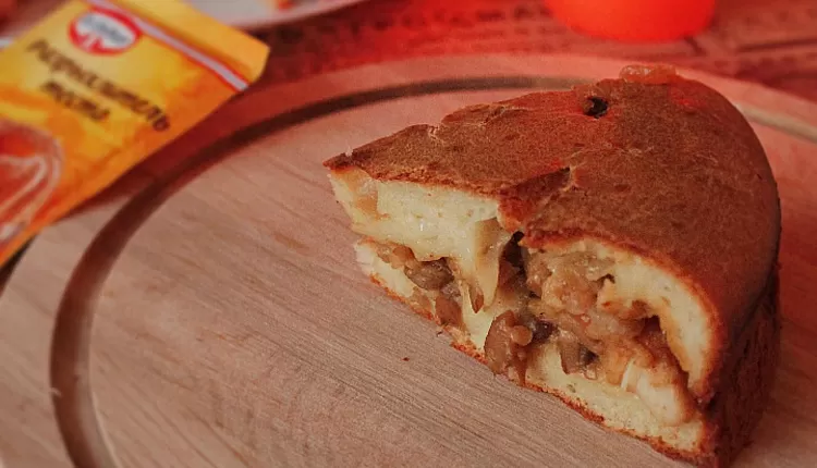 Заливной пирог с курицей и грибами 