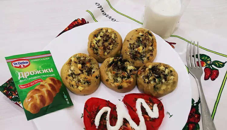 Рулетики с сыром и зеленью