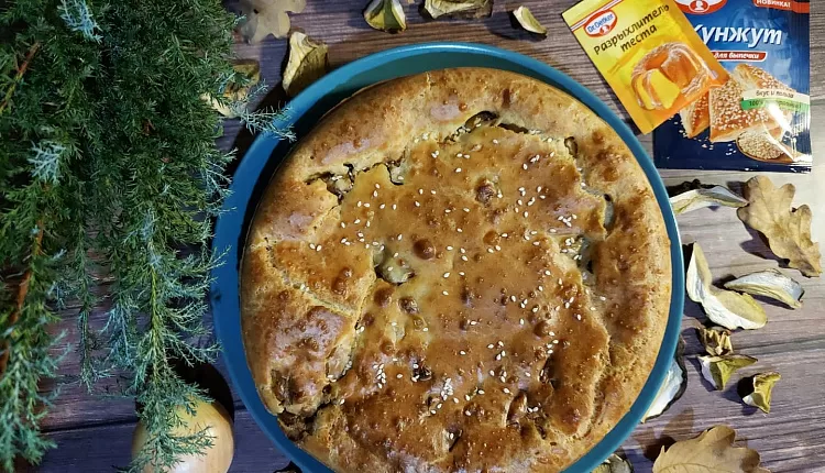 Заливной пирог с курицей и грибами 