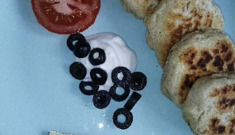 Сырные оладушки с зеленью