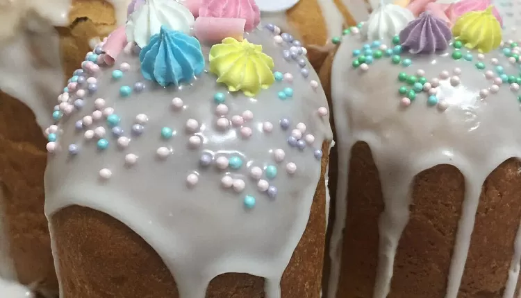 Пасхальный кулич на сливках