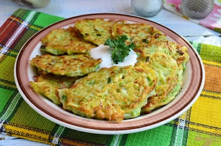Оладушки летние из кабачков  фото рецепта