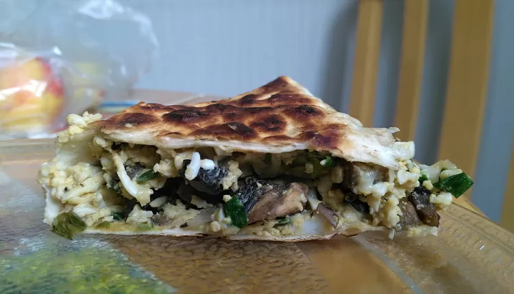 Быстрые пирожки из лаваша.