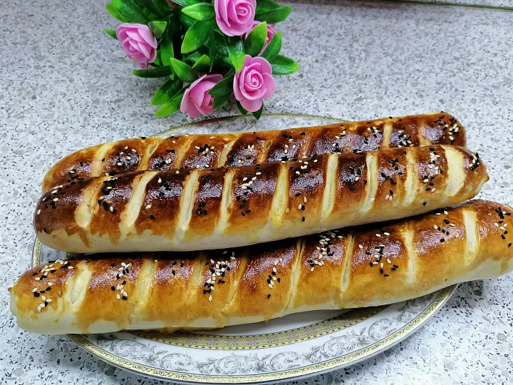 Выпечка с начинкой из вишни. Пирог с вишней фото рецепта