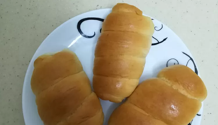 Сосиски в дрожжевом тесте