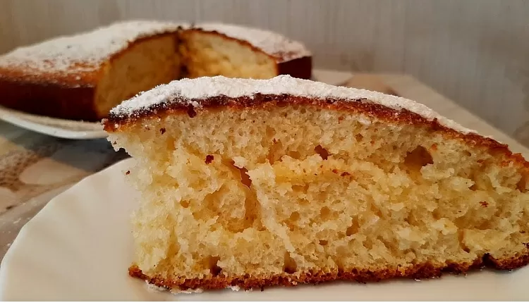 Пирог с грушами и орехами 