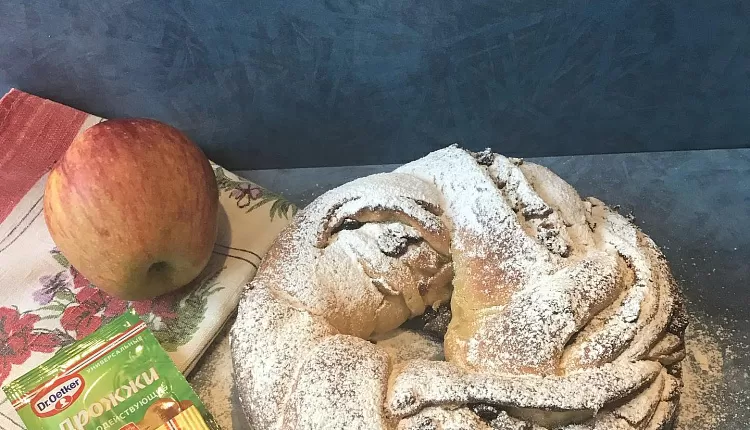 Яблочное кольцо