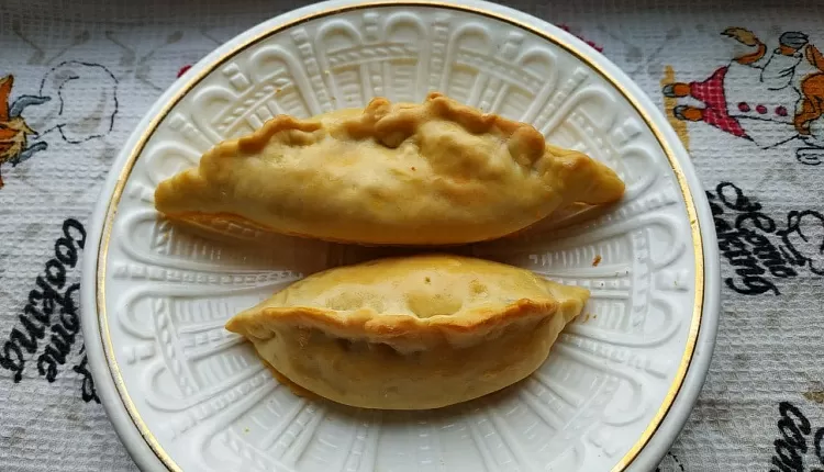 Пирожки с курицей и грибами