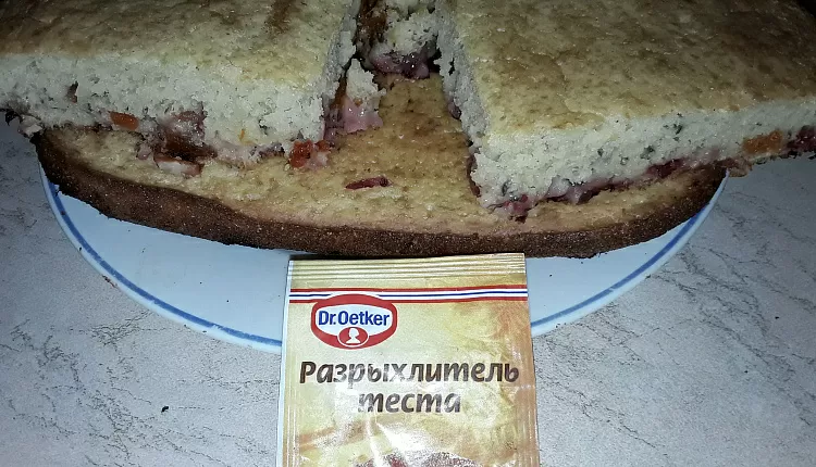 Кекс с орехами и сухофруктами